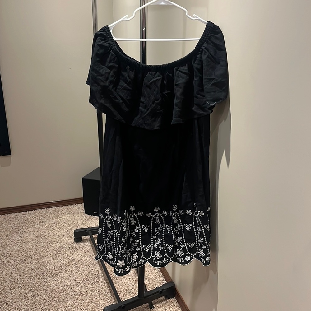 Off The Shoulder Black Embroidered Sun Dress